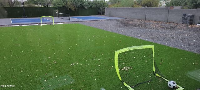 13613 N 76TH Street, Scottsdale, AZ 85260