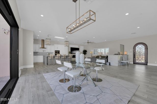 13613 N 76TH Street, Scottsdale, AZ 85260