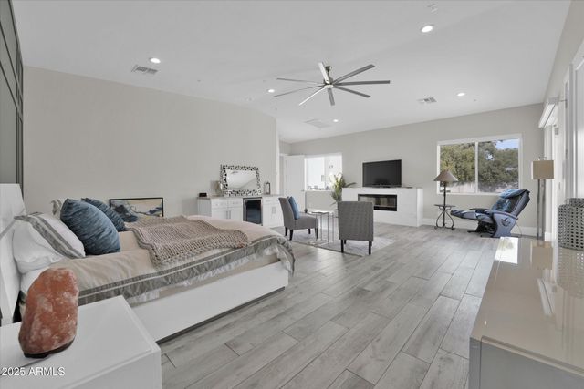 13613 N 76TH Street, Scottsdale, AZ 85260