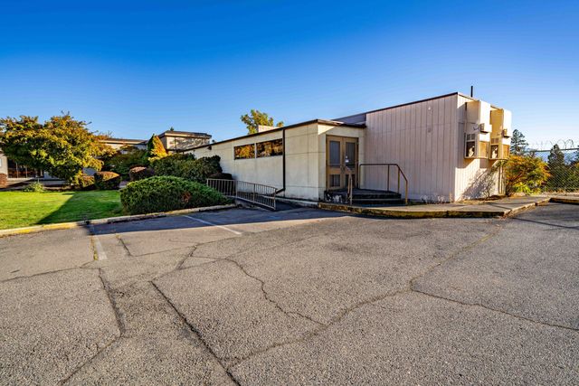 715 NW Dimmick Street, Grants Pass, OR 97526