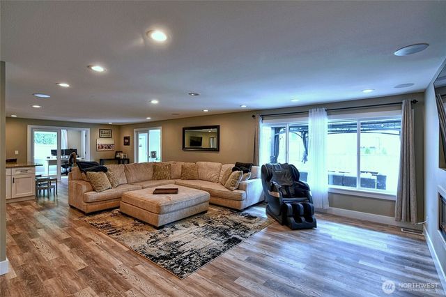 1008 87TH Avenue SE, Lake Stevens, WA 98258