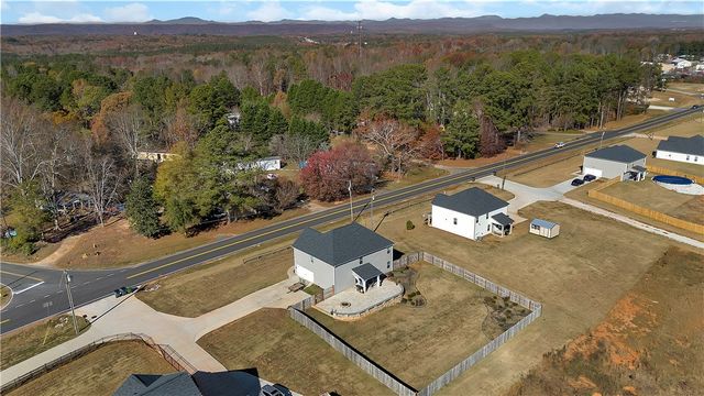 195 Poplar Springs Road, Walhalla, SC 29691