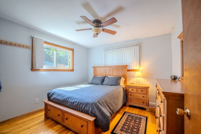 34 Bray Park Dr, Holyoke, MA 01040