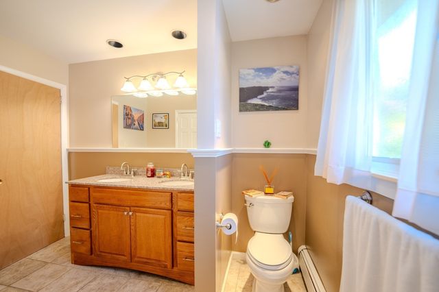 34 Bray Park Dr, Holyoke, MA 01040
