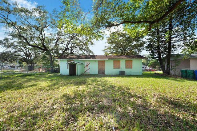 3715 Oak Ave, Miami, FL 33133