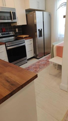 860 SE 6th Avenue 212, Deerfield Beach, FL 33441