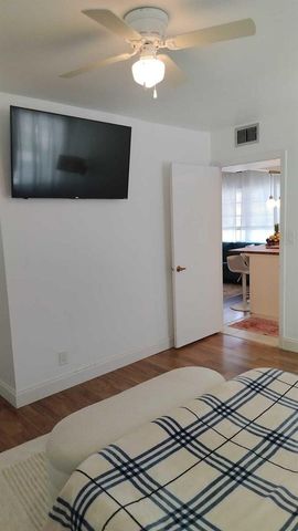 860 SE 6th Avenue 212, Deerfield Beach, FL 33441