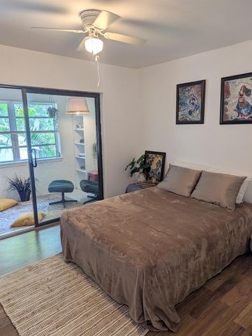 860 SE 6th Avenue 212, Deerfield Beach, FL 33441