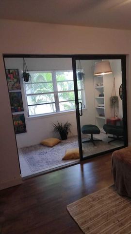 860 SE 6th Avenue 212, Deerfield Beach, FL 33441