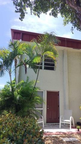 860 SE 6th Avenue 212, Deerfield Beach, FL 33441