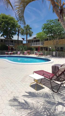 860 SE 6th Avenue 212, Deerfield Beach, FL 33441