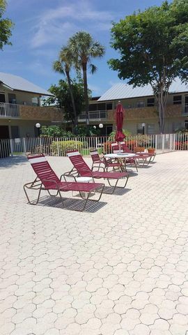 860 SE 6th Avenue 212, Deerfield Beach, FL 33441