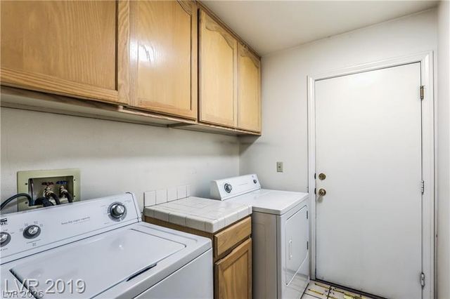 2524 Ocean Front Drive, Las Vegas, NV 89128