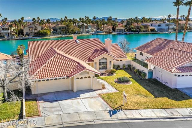 2524 Ocean Front Drive, Las Vegas, NV 89128