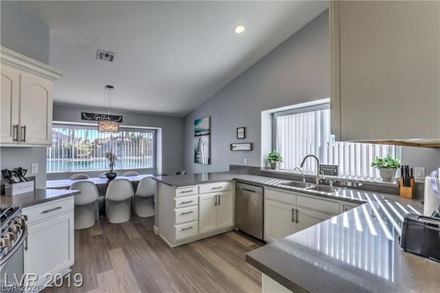 2524 Ocean Front Drive, Las Vegas, NV 89128