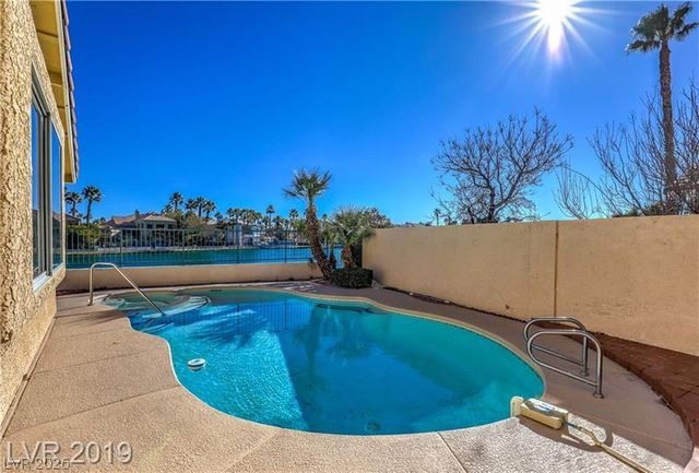 2524 Ocean Front Drive, Las Vegas, NV 89128