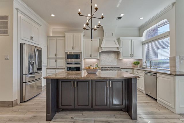 13050 Wood Harbour Drive, Montgomery, TX 77356