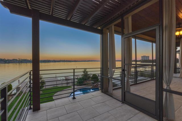 13050 Wood Harbour Drive, Montgomery, TX 77356