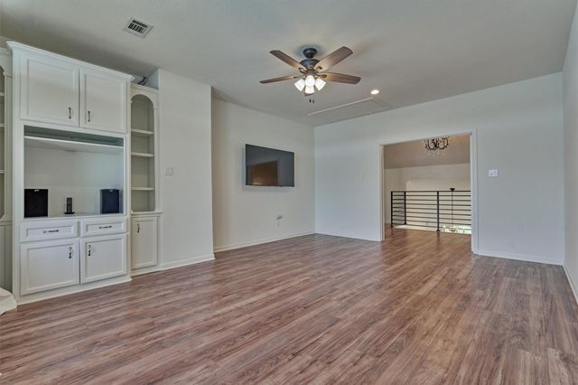 13050 Wood Harbour Drive, Montgomery, TX 77356