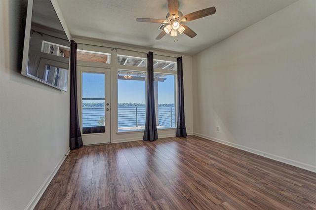 13050 Wood Harbour Drive, Montgomery, TX 77356