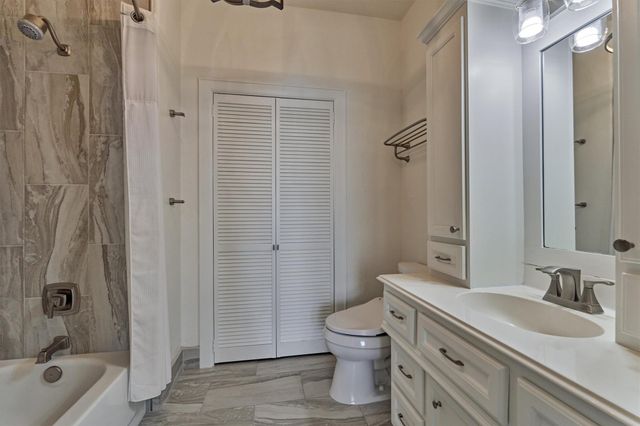 13050 Wood Harbour Drive, Montgomery, TX 77356