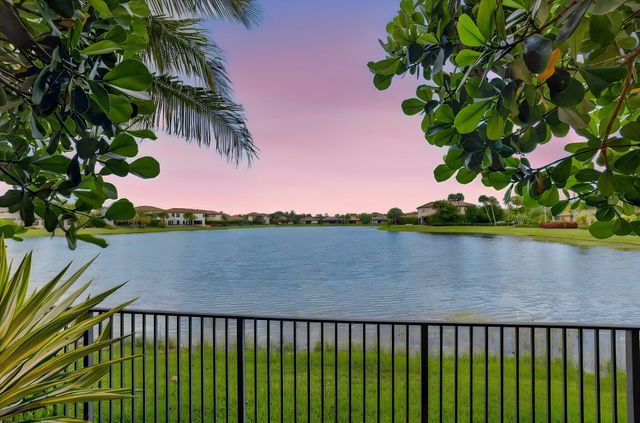 7984 NW 115th Way, Parkland, FL 33076