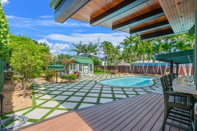 1720 NE 17th Avenue, Fort Lauderdale, FL 33305