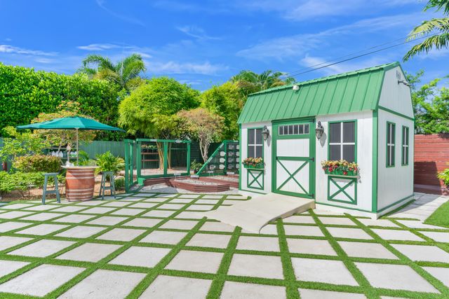 1720 NE 17th Avenue, Fort Lauderdale, FL 33305