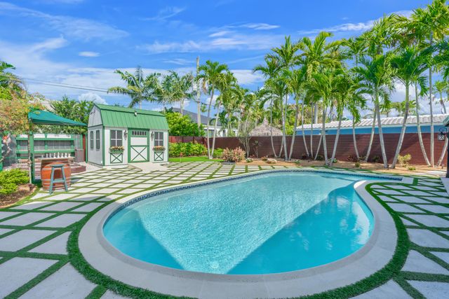 1720 NE 17th Avenue, Fort Lauderdale, FL 33305