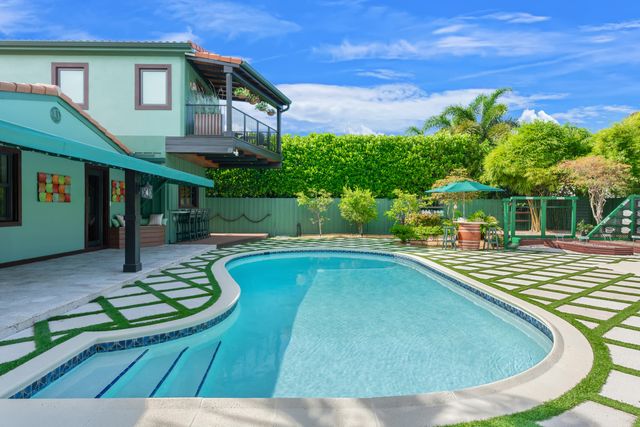 1720 NE 17th Avenue, Fort Lauderdale, FL 33305