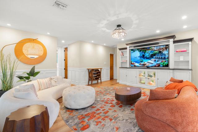 1720 NE 17th Avenue, Fort Lauderdale, FL 33305