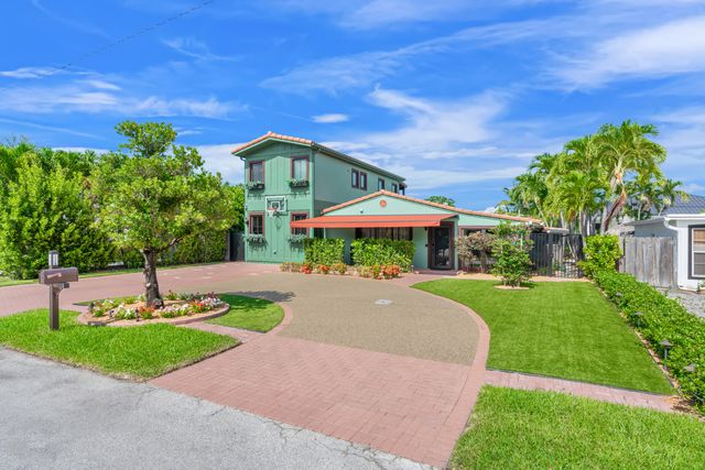 1720 NE 17th Avenue, Fort Lauderdale, FL 33305