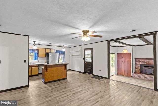 434 MATTOX AVE, Colonial Beach, VA 22443