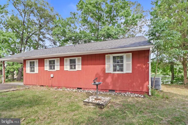 434 MATTOX AVE, Colonial Beach, VA 22443