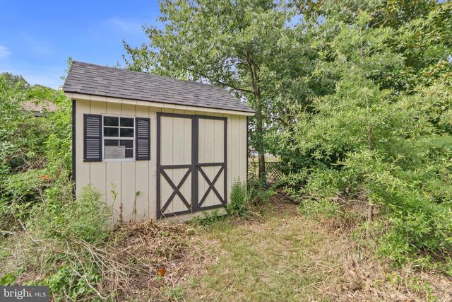 434 MATTOX AVE, Colonial Beach, VA 22443