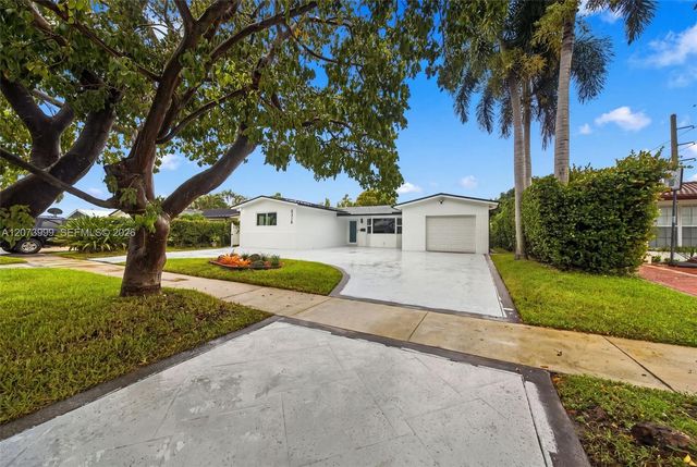 5518 Mckinley Street, Hollywood, FL 33021