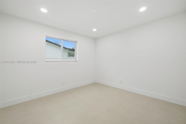 5518 Mckinley Street, Hollywood, FL 33021