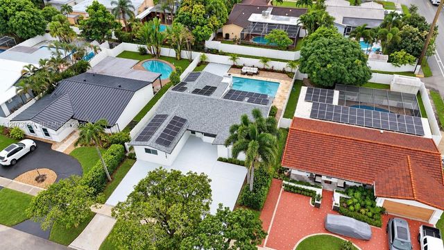 5518 Mckinley Street, Hollywood, FL 33021