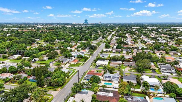 5518 Mckinley Street, Hollywood, FL 33021