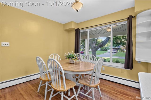 4035 Iverness Lane, West Bloomfield, MI 48323