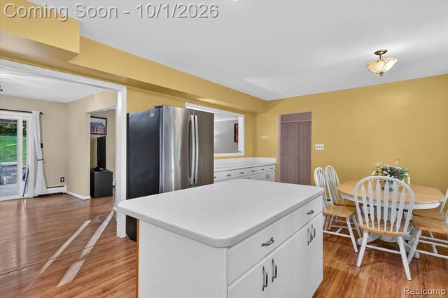 4035 Iverness Lane, West Bloomfield, MI 48323