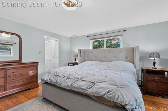 4035 Iverness Lane, West Bloomfield, MI 48323