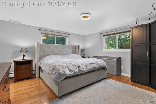 4035 Iverness Lane, West Bloomfield, MI 48323