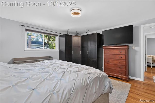 4035 Iverness Lane, West Bloomfield, MI 48323