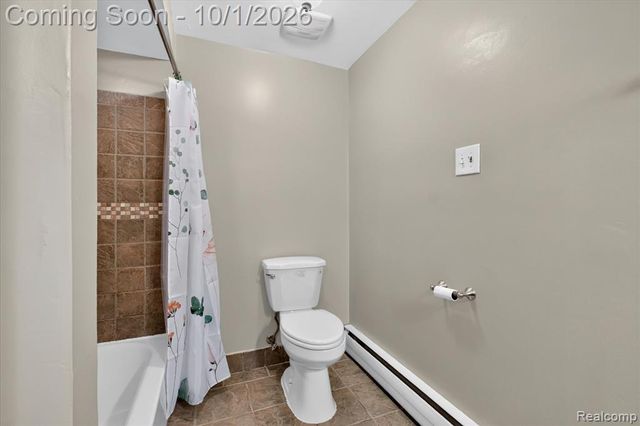 4035 Iverness Lane, West Bloomfield, MI 48323