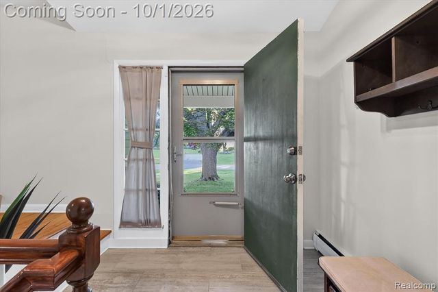 4035 Iverness Lane, West Bloomfield, MI 48323