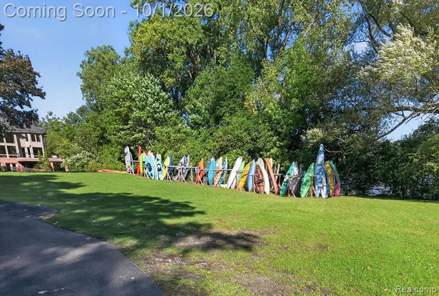 4035 Iverness Lane, West Bloomfield, MI 48323