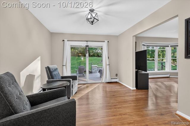 4035 Iverness Lane, West Bloomfield, MI 48323