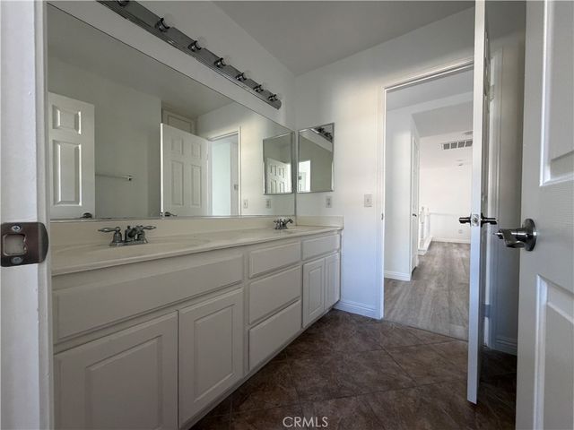 6179 Cedar Creek, Eastvale, CA 92880