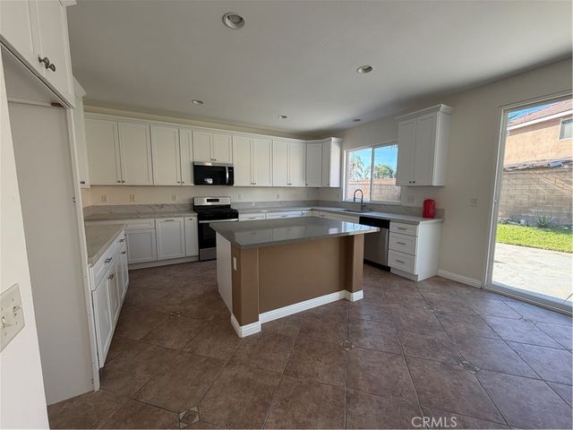 6179 Cedar Creek, Eastvale, CA 92880